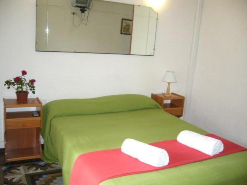 Hostal Balmes Centro Barcelona Exterior photo