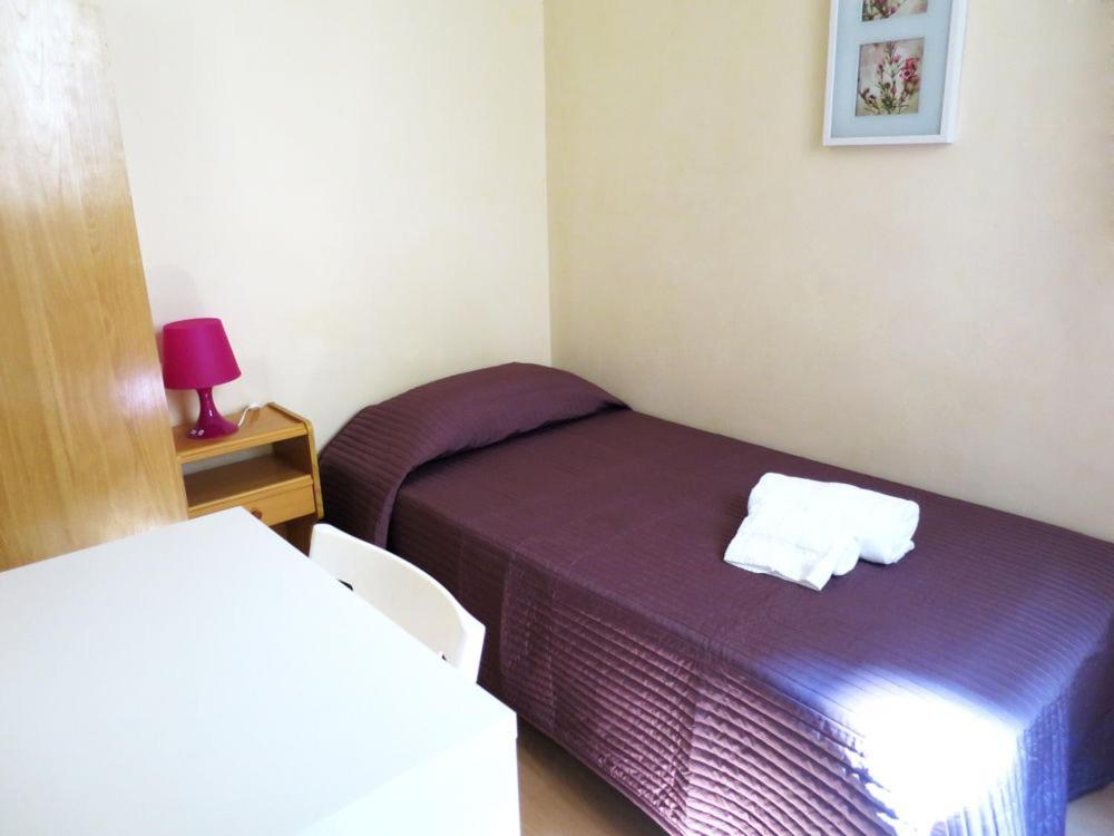 Hostal Balmes Centro Barcelona Exterior photo
